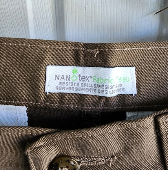 NWT Denver Hayes Nanotex Spill Resistant Wrinkle Resistant Khakis Brown 30x32 - Picture 3 of 11